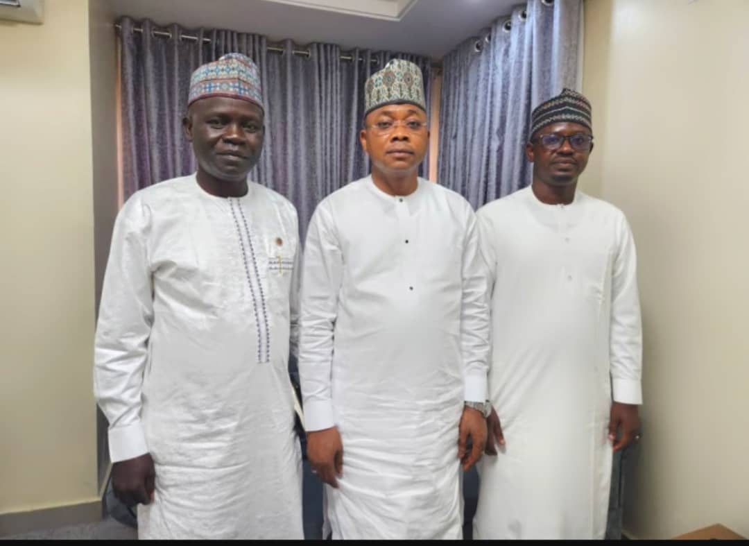 CAPTION: The NPC NEWMAP -EIB, Engr. Anda Ayuba Yalaks, NIAE, FNAH, FNIWE (L) in a firm handshake with the Executive Governor of Kogi State, HE Alhaji Ahmed Usman Ododo (R) as he reaffirms NEWMAP-EIB's commitment to reducing vulnerability to soil erosion and land degradation in Kogi State.